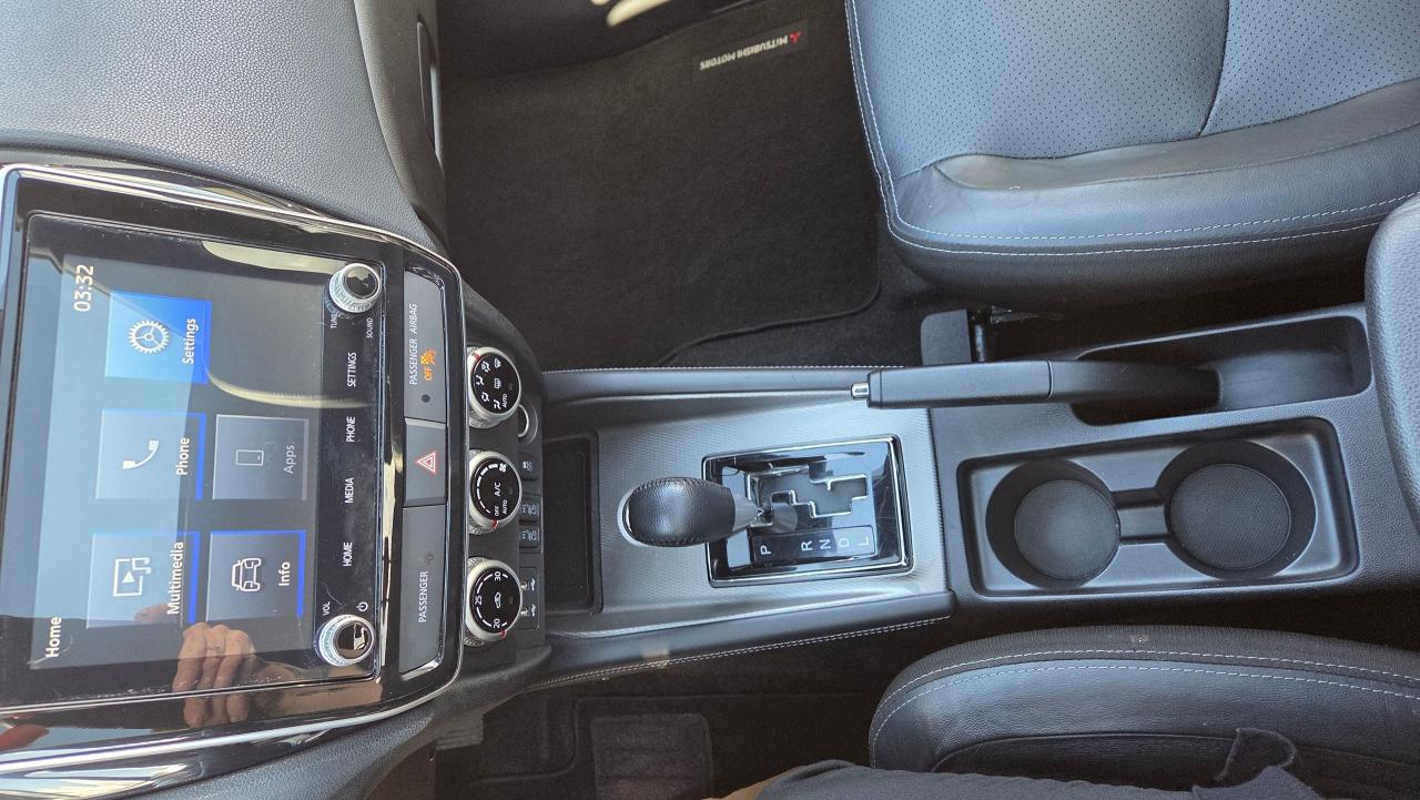 2021 Mitsubishi RVR SE - Photo #19