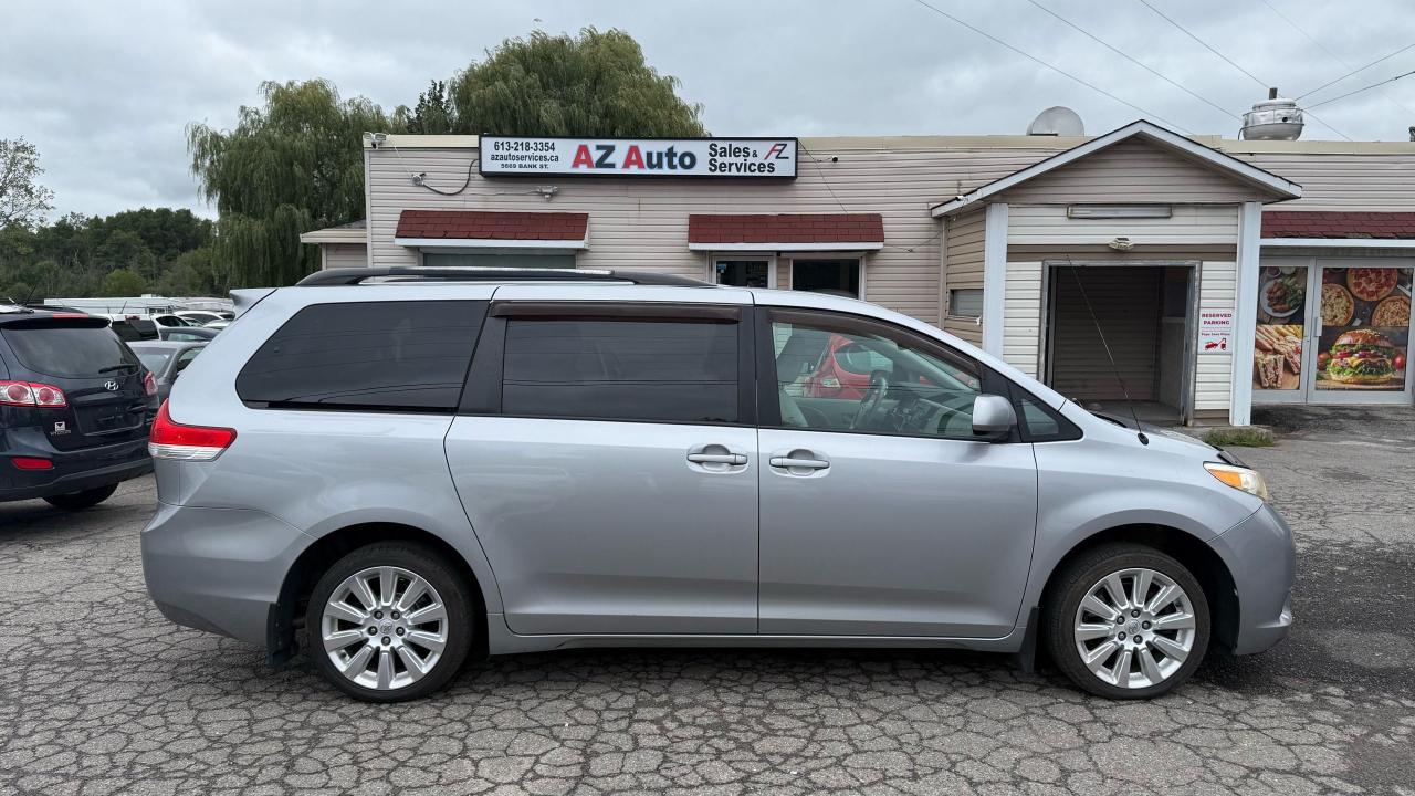 2011 Toyota Sienna LE - Photo #6