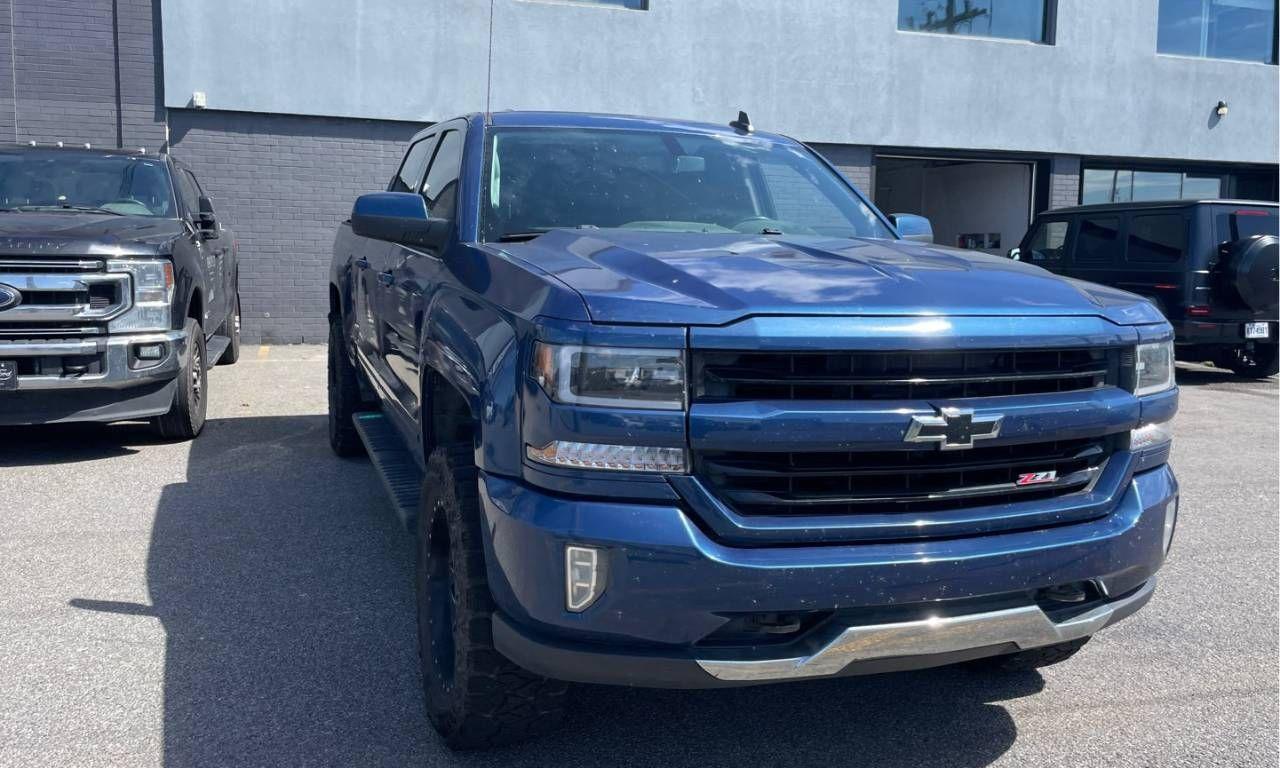 Used 2017 Chevrolet Silverado 1500 LT for sale in London, ON