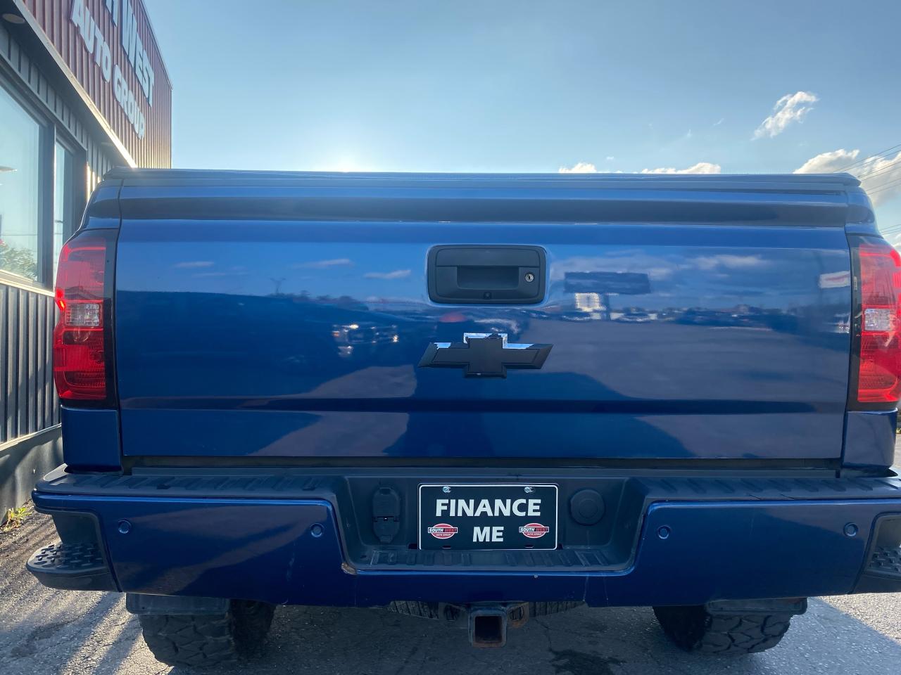 2017 Chevrolet Silverado 1500 LT - Photo #4