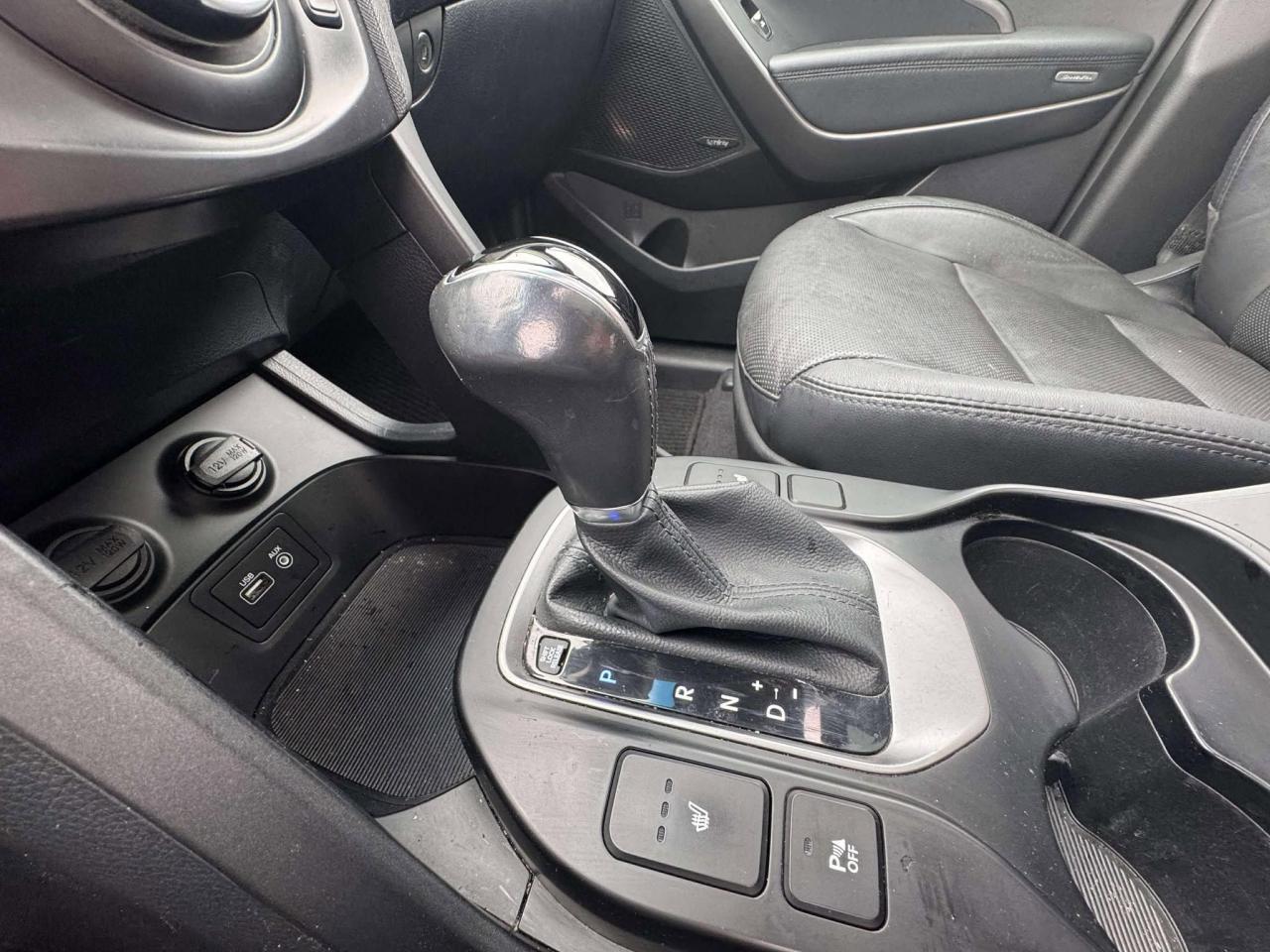 2017 Hyundai Santa Fe XL AWD 4dr Luxury w/6-Passenger - Photo #24