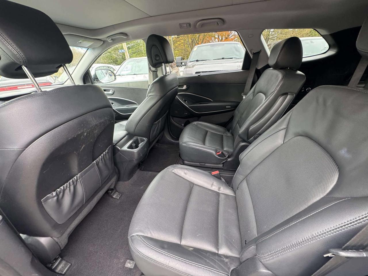 2017 Hyundai Santa Fe XL AWD 4dr Luxury w/6-Passenger - Photo #28