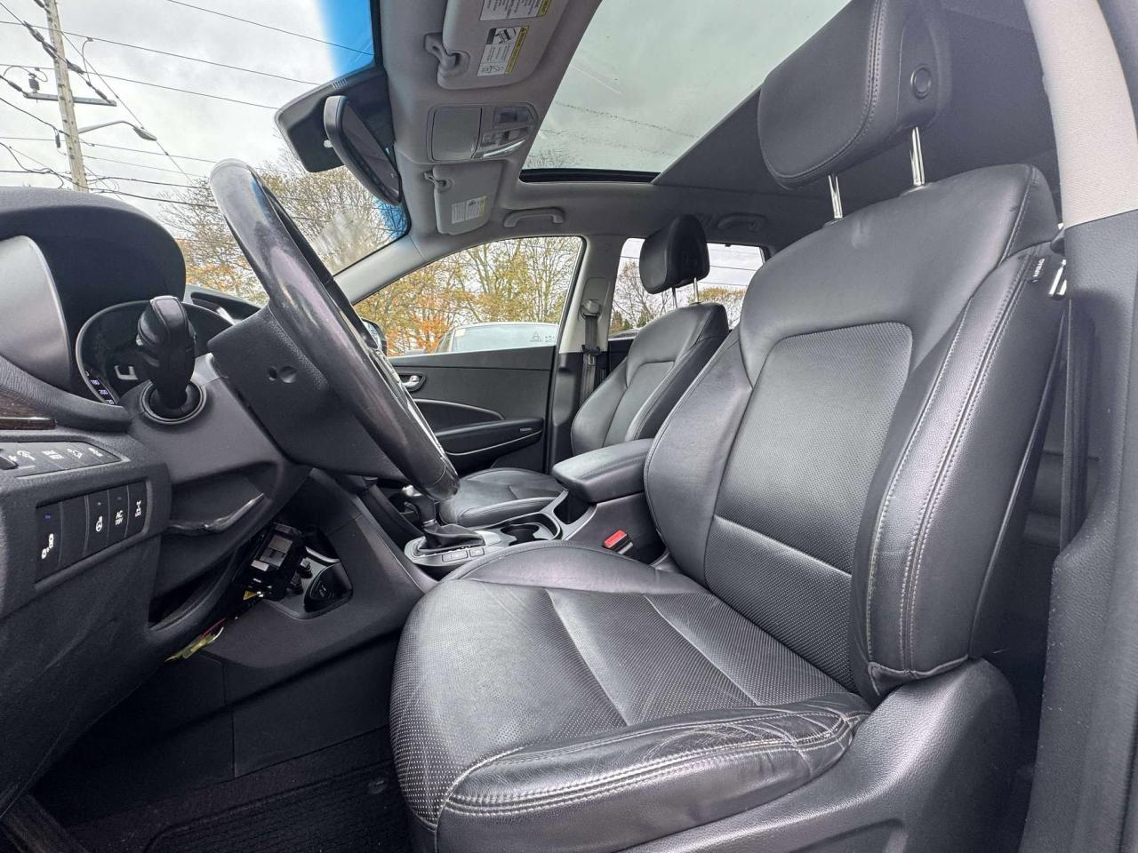 2017 Hyundai Santa Fe XL AWD 4dr Luxury w/6-Passenger - Photo #36