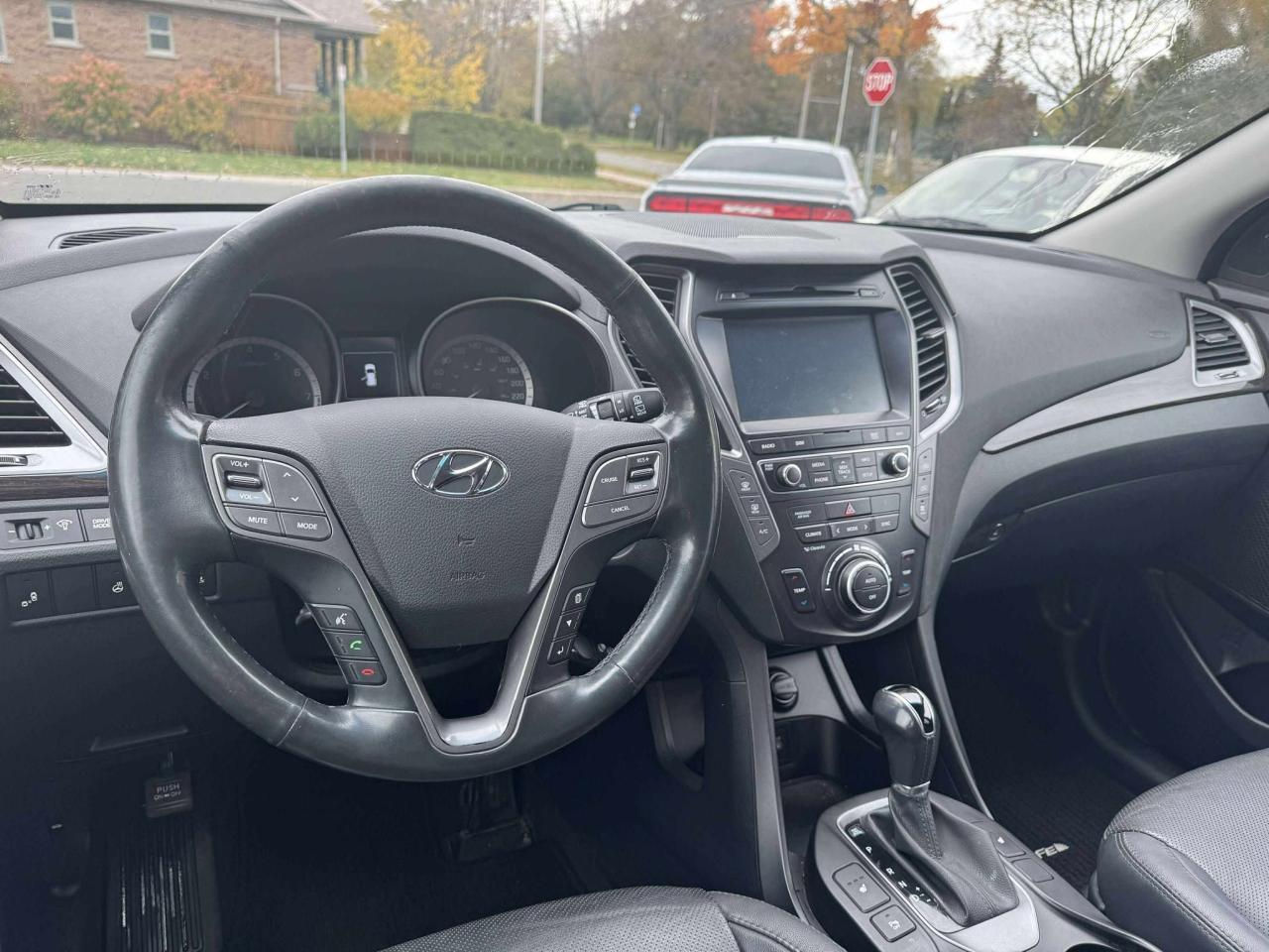 2017 Hyundai Santa Fe XL AWD 4dr Luxury w/6-Passenger - Photo #48