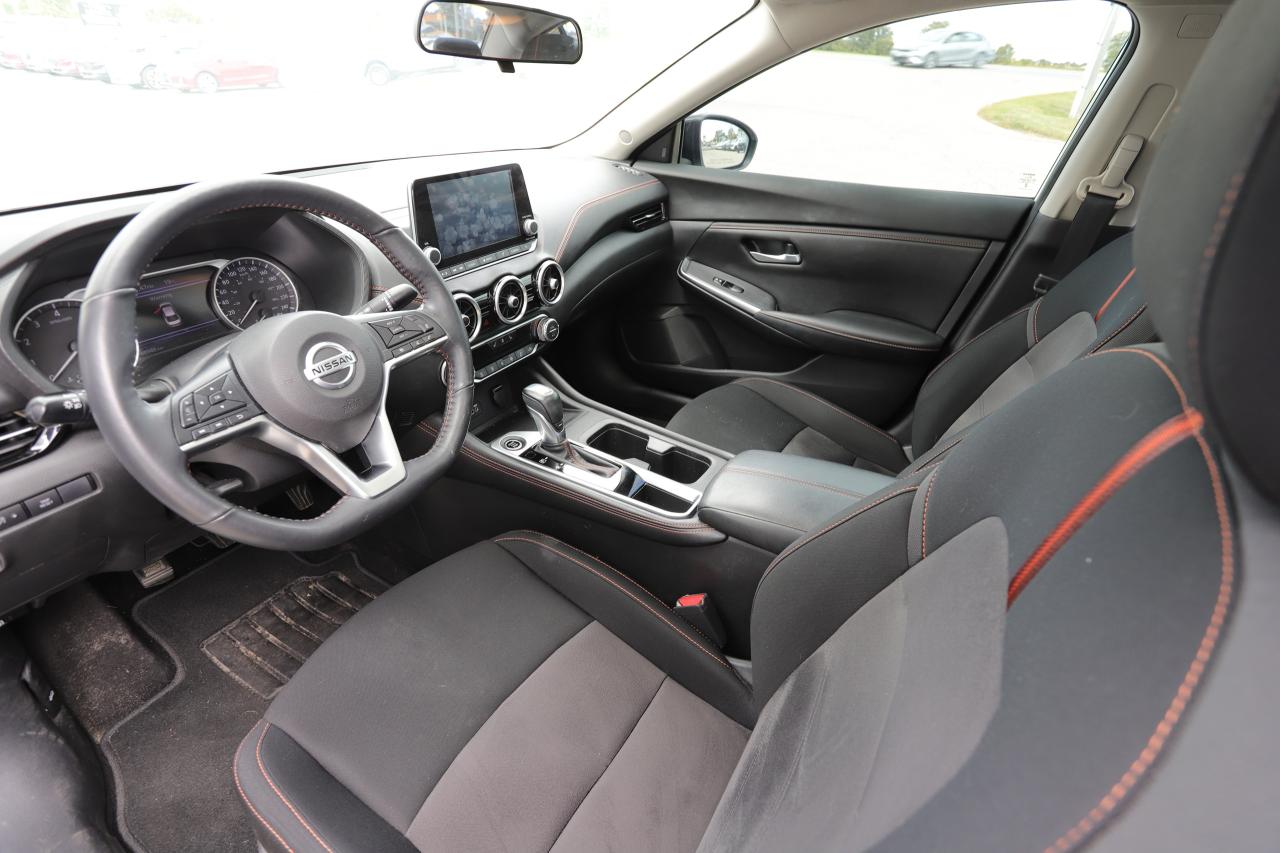 2022 Nissan Sentra SR CVT Photo