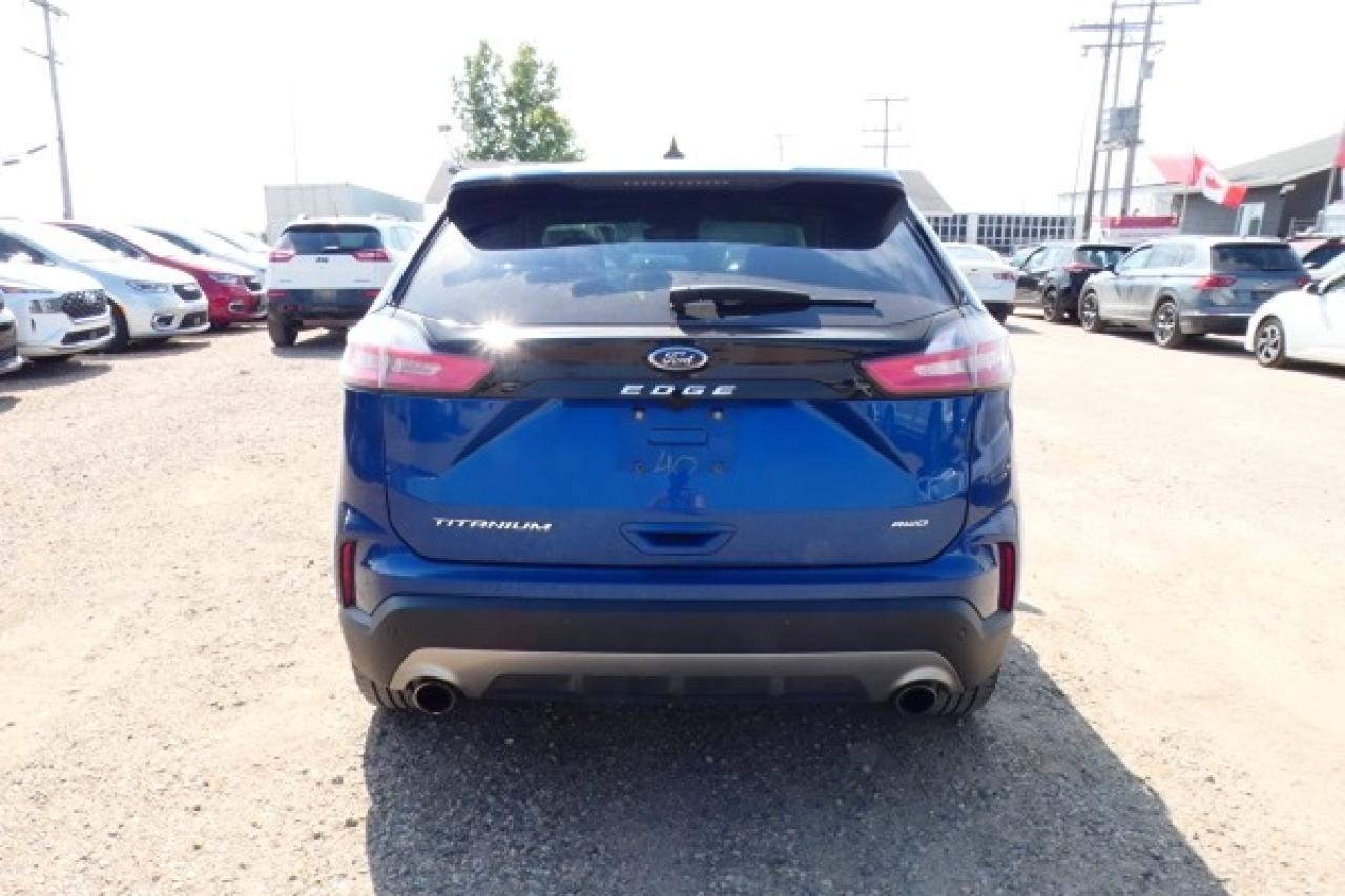2023 Ford Edge Titanium AWD w/Htd Leather, pano S/R, BUC - Photo #7