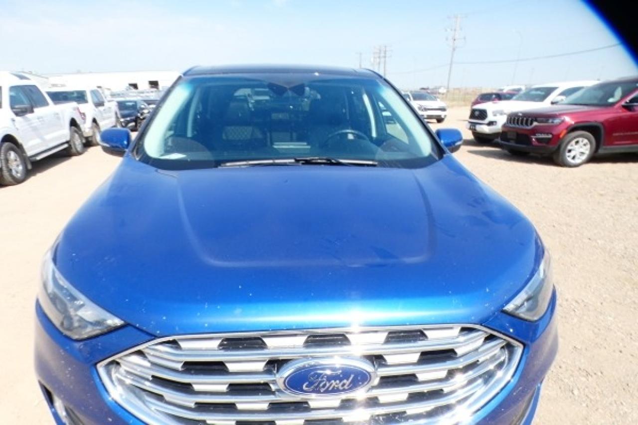 2023 Ford Edge Titanium AWD w/Htd Leather, pano S/R, BUC - Photo #39
