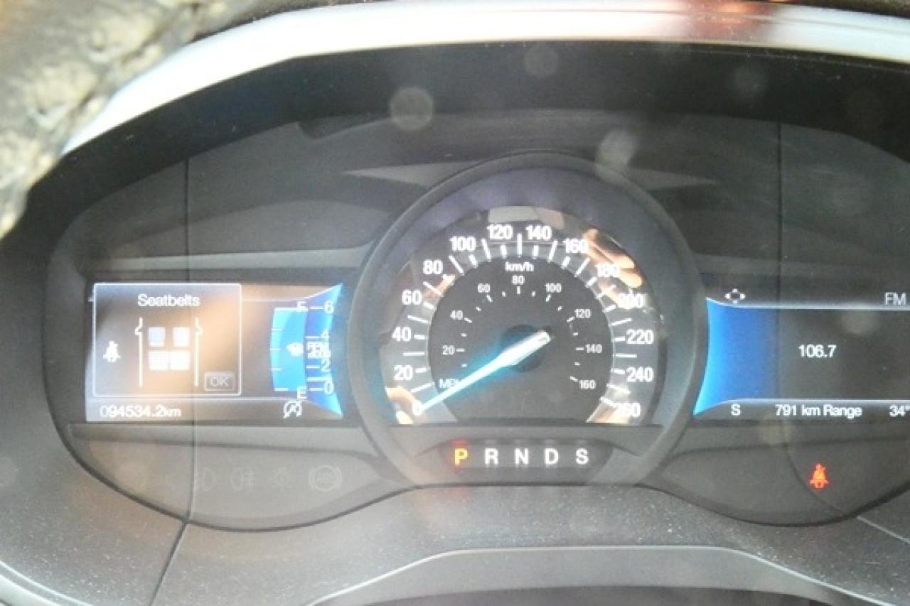 2023 Ford Edge Titanium AWD w/Htd Leather, pano S/R, BUC - Photo #13