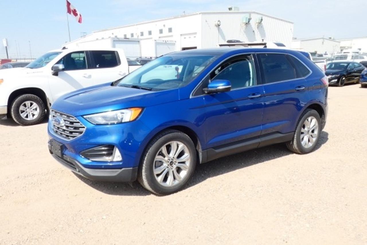2023 Ford Edge Titanium AWD w/Htd Leather, pano S/R, BUC - Photo #2