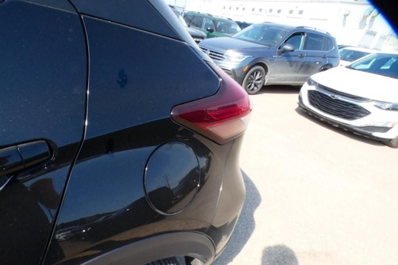2024 Nissan Kicks SR w/Htd Leather, BUC - Photo #22