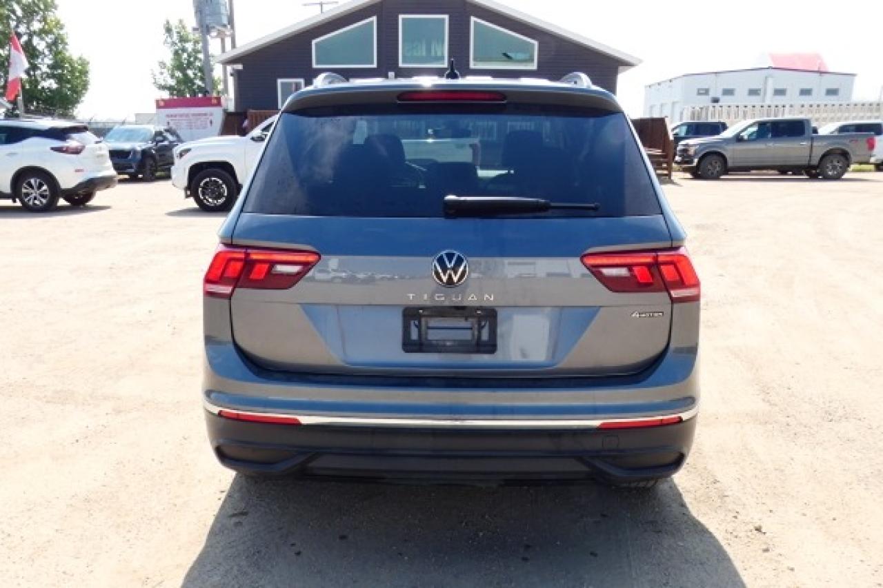 2024 Volkswagen Tiguan Comfortline 4MOTION w/Htd Leather, pano S/R, BUC - Photo #7
