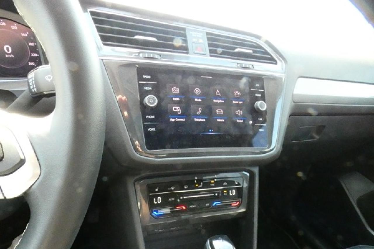 2024 Volkswagen Tiguan Comfortline 4MOTION w/Htd Leather, pano S/R, BUC - Photo #15
