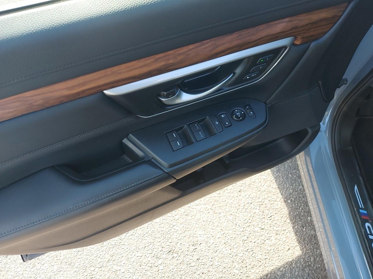 2022 Honda CR-V EX-L Photo