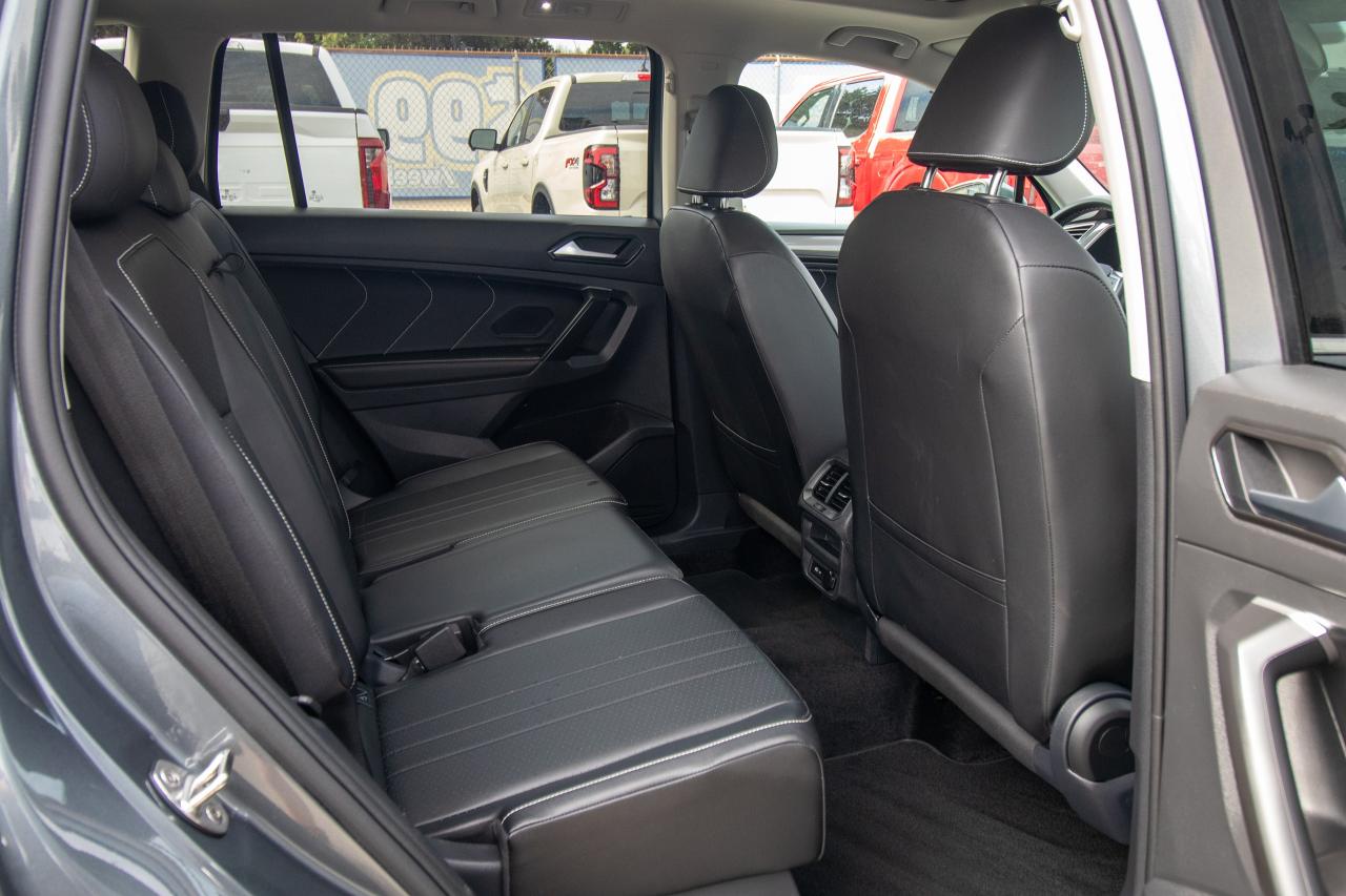 2024 Volkswagen Tiguan COMFORTLINE 4Motion Photo5