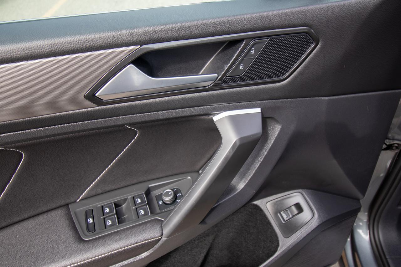 2024 Volkswagen Tiguan COMFORTLINE 4Motion Photo5