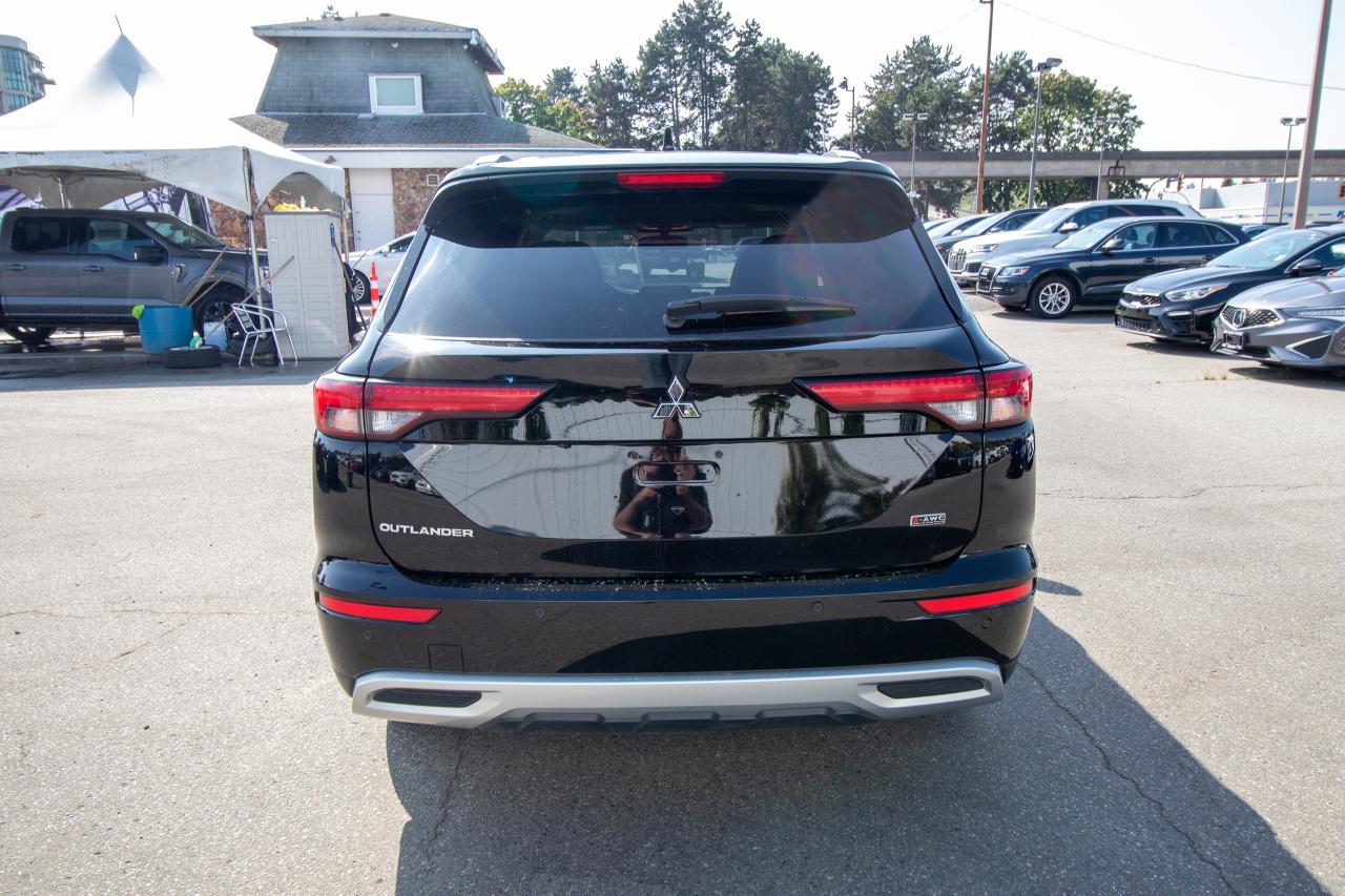 2024 Mitsubishi Outlander SE S-AWC Photo5