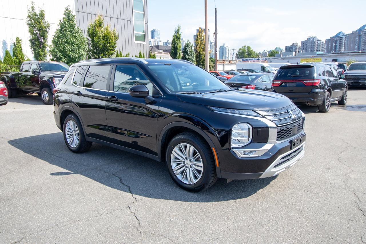 2024 Mitsubishi Outlander SE S-AWC Photo4