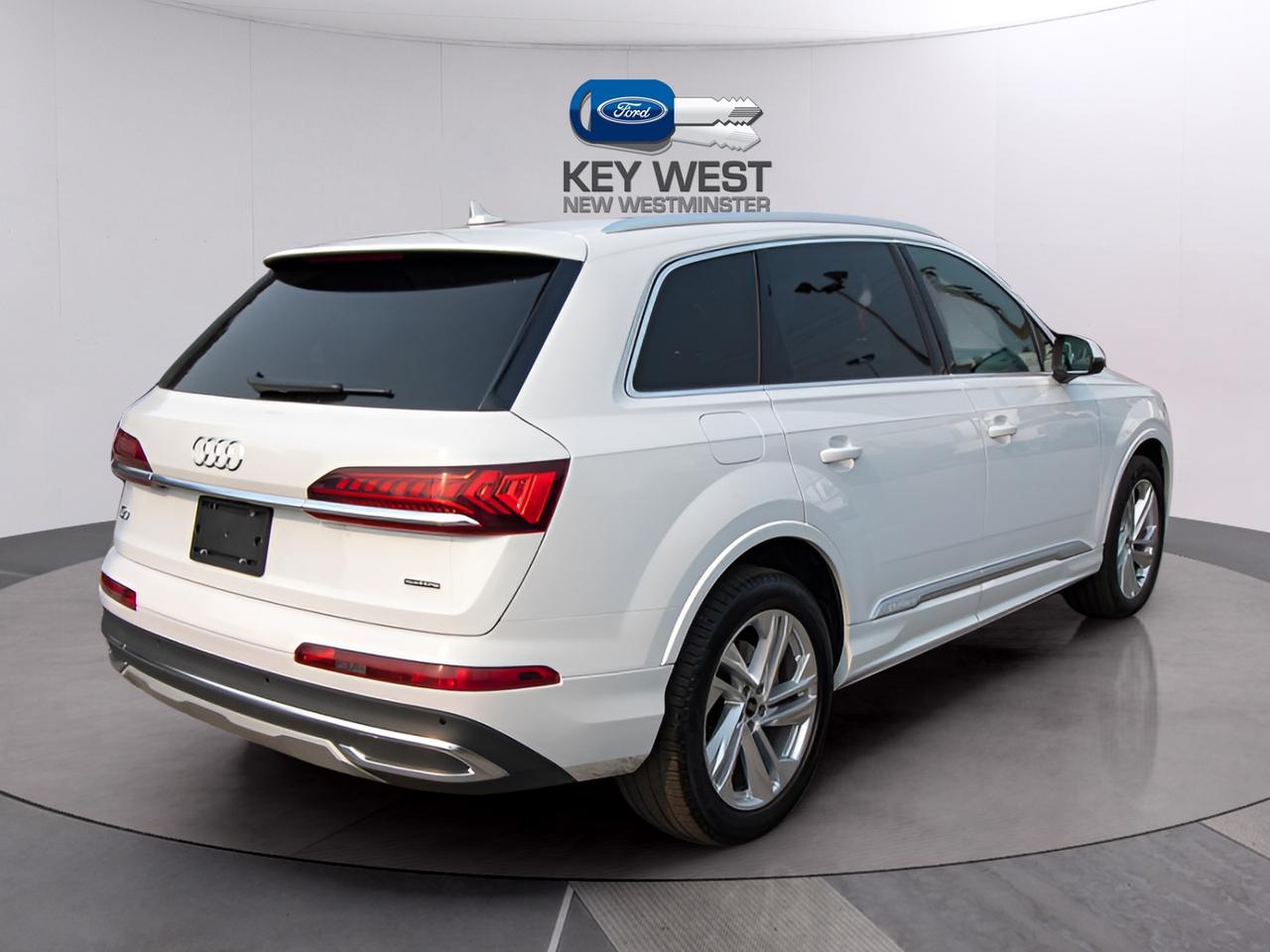 2024 Audi Q7 Komfort 45 TFSI quattro *ONE OWNER!* Photo4