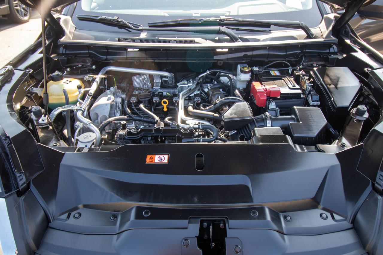 2024 Mitsubishi Outlander SE Photo5