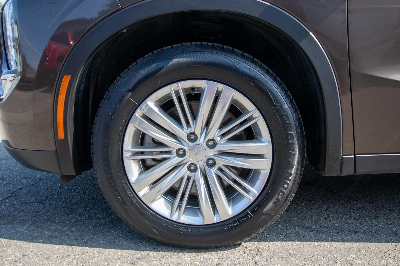 2024 Mitsubishi Outlander SE Photo5