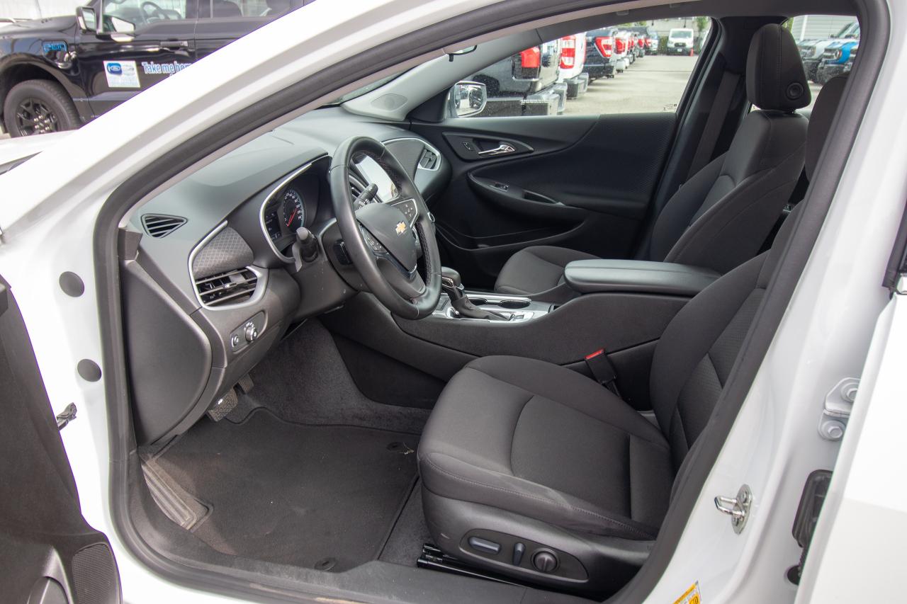 2023 Chevrolet Malibu 1LT Photo5