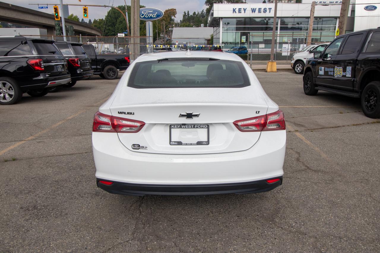 2023 Chevrolet Malibu 1LT Photo5