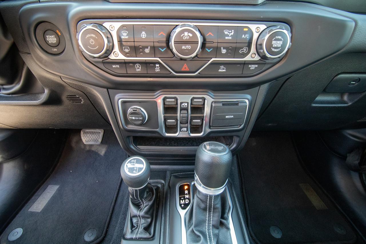2023 Jeep Wrangler Sahara 4 Door 4x4 Photo5