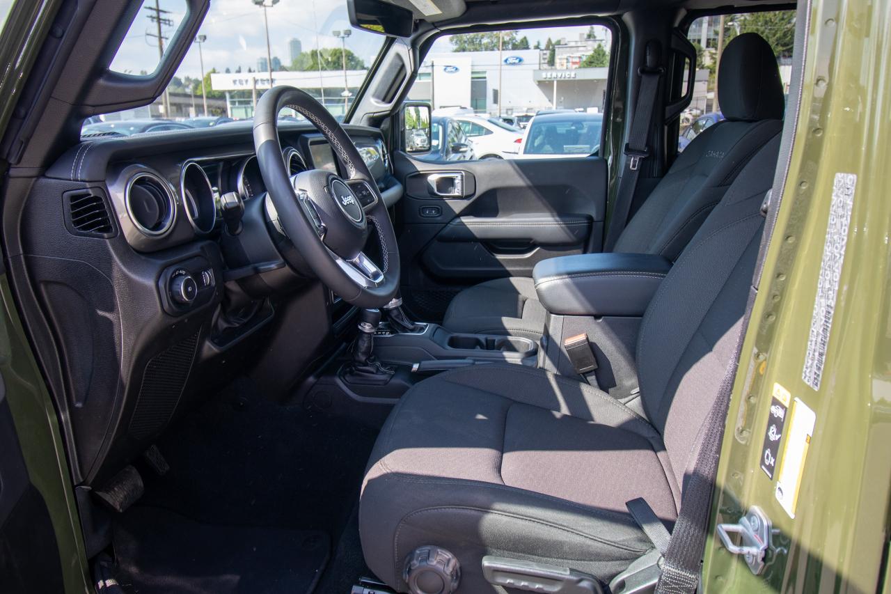 2023 Jeep Wrangler Sahara 4 Door 4x4 Photo5
