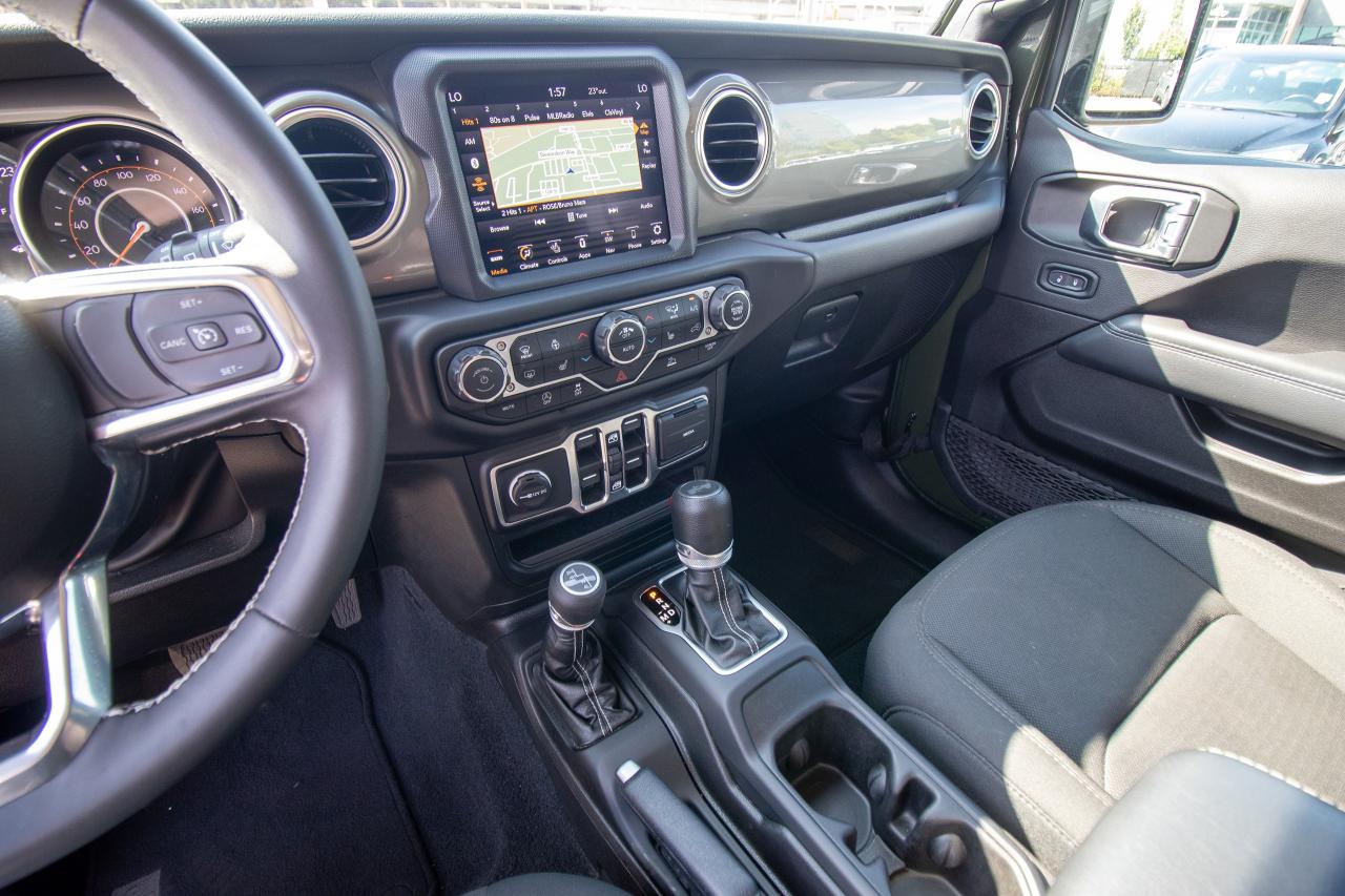 2023 Jeep Wrangler Sahara 4 Door 4x4 Photo5