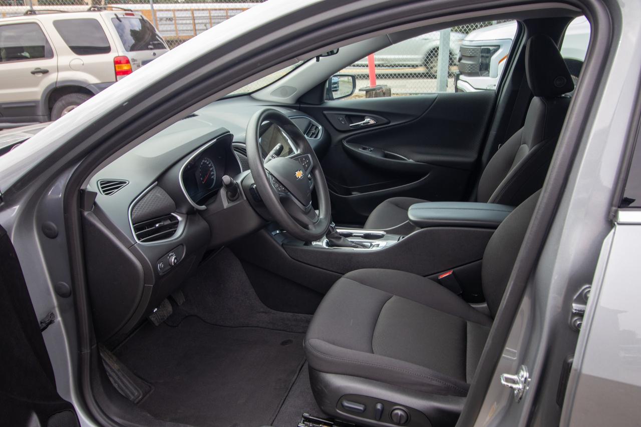 2023 Chevrolet Malibu 1LT Photo5