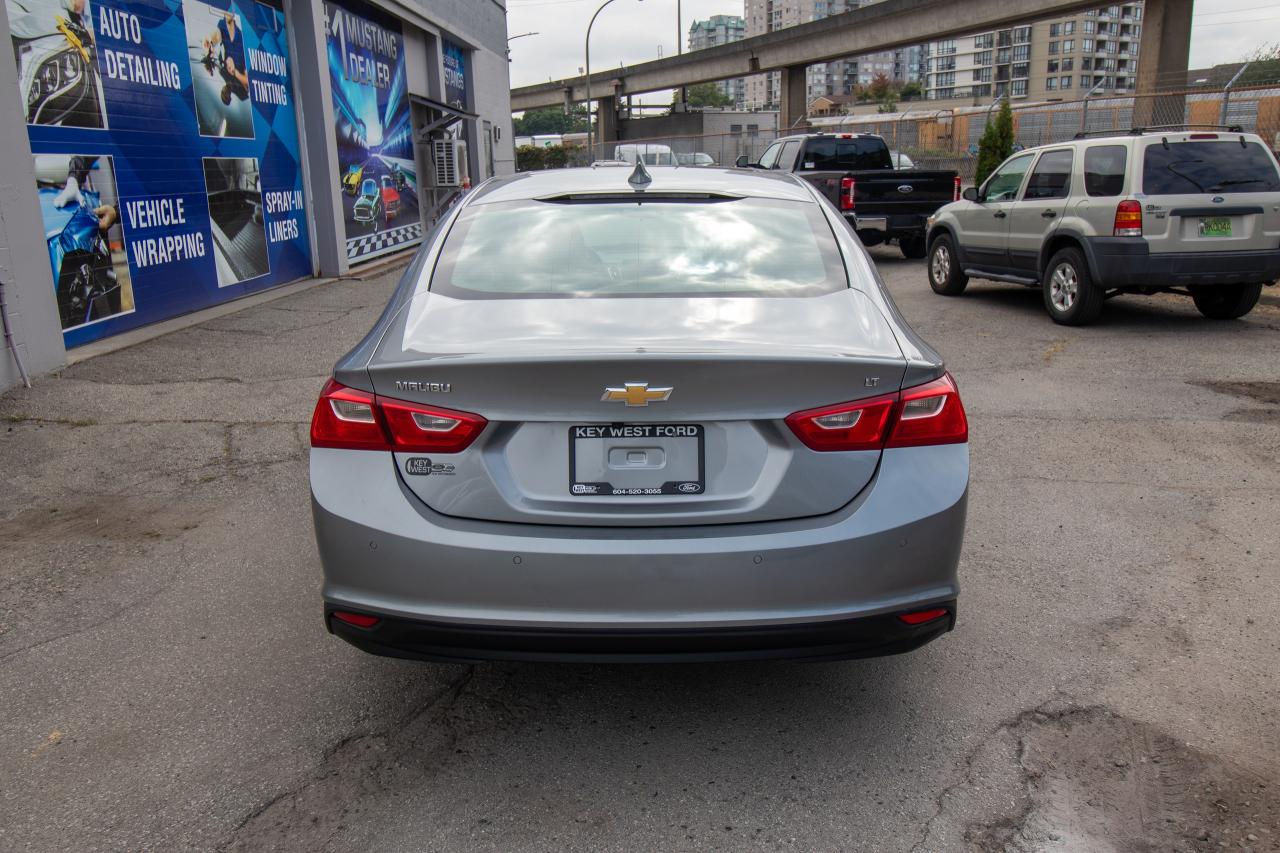 2023 Chevrolet Malibu 1LT Photo5