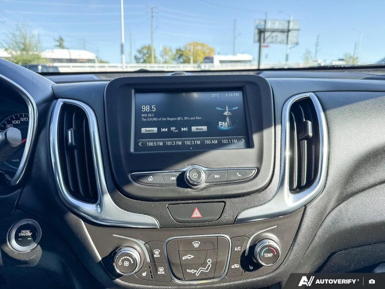 2018 Chevrolet Equinox LT / HEATED SEATS / REAR CAM / POWER SEAT / AUTO - Photo #14
