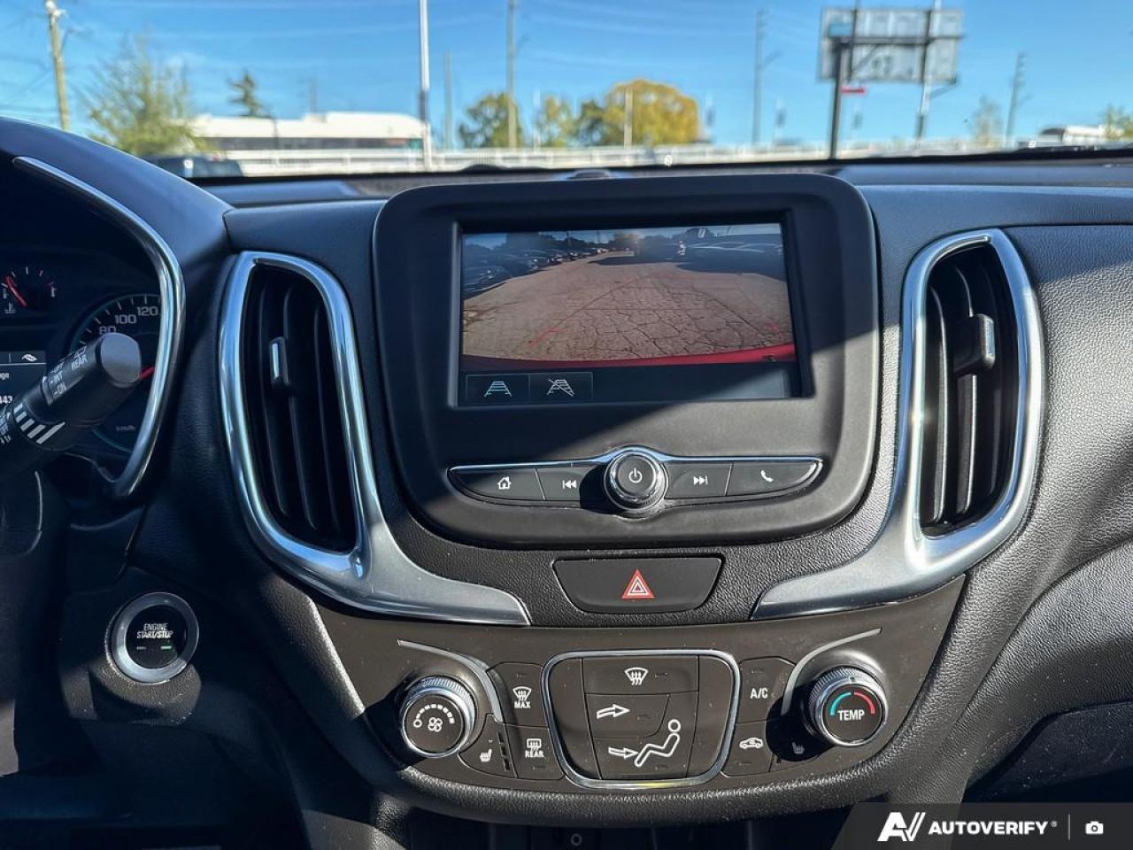 2018 Chevrolet Equinox LT / HEATED SEATS / REAR CAM / POWER SEAT / AUTO - Photo #16