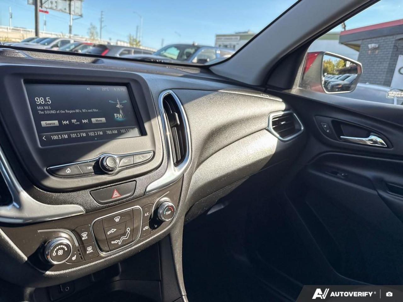 2018 Chevrolet Equinox LT / HEATED SEATS / REAR CAM / POWER SEAT / AUTO - Photo #22