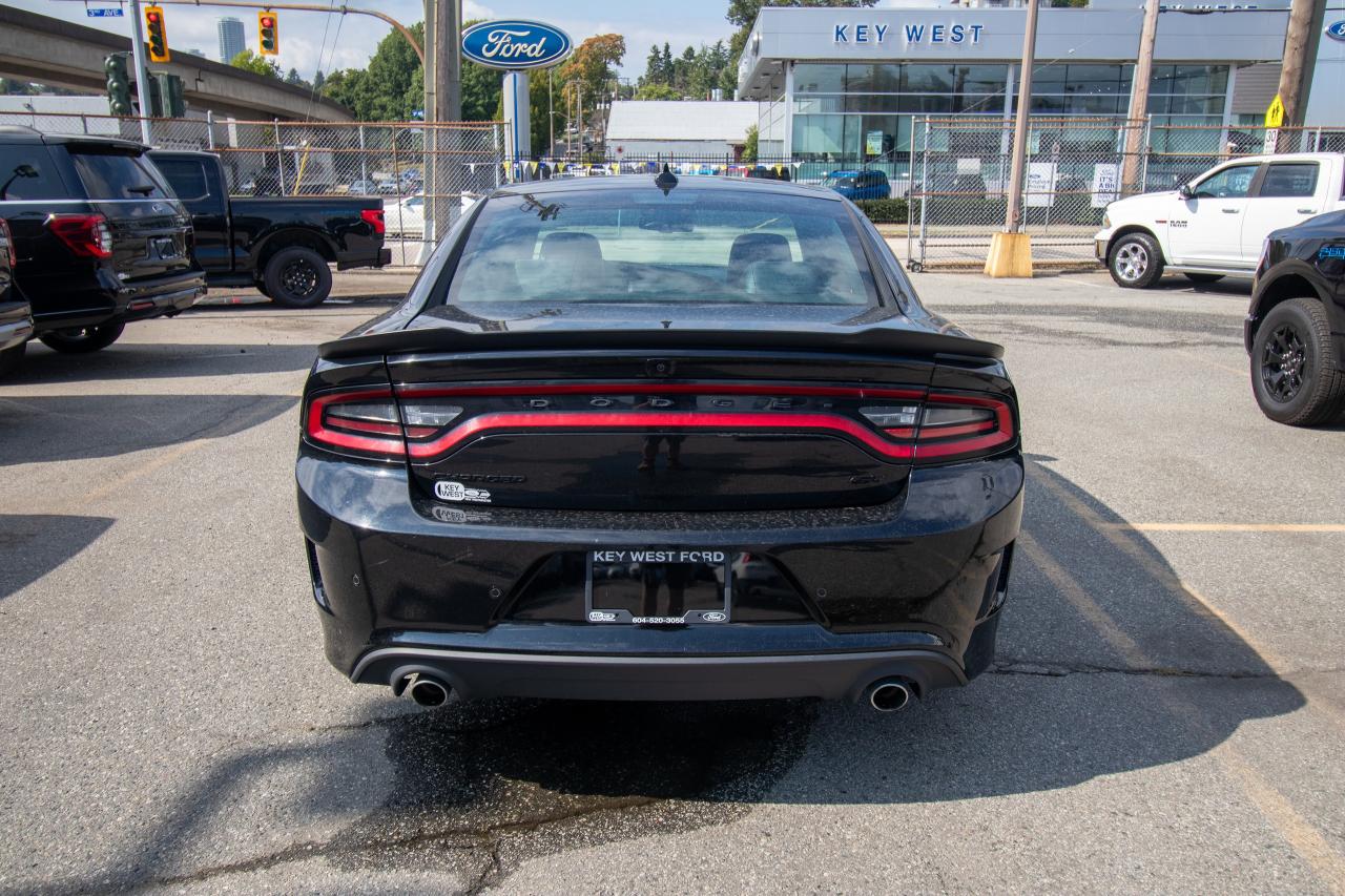 2023 Dodge Charger GT Photo5