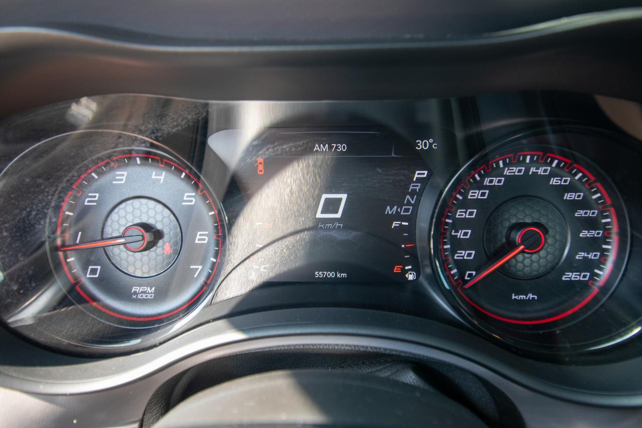 2023 Dodge Charger GT Photo5