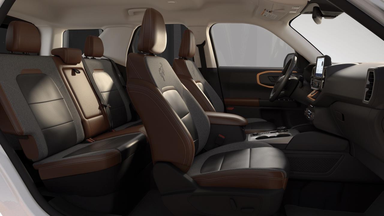 2024 Ford Bronco Sport Outer Banks Photo5