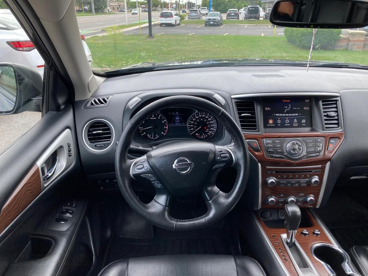 2020 Nissan Pathfinder AWD 7PASS NO ACCIDENT FULLY LOADED SAFETY INCLUDED - Photo #15