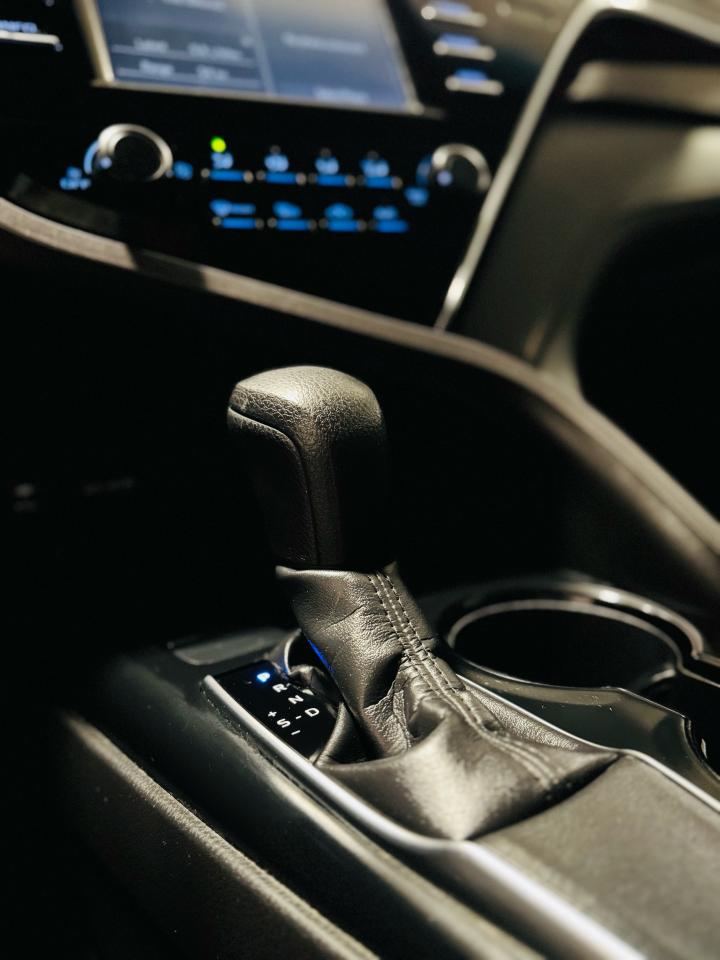 2018 Toyota Camry LE - Photo #12