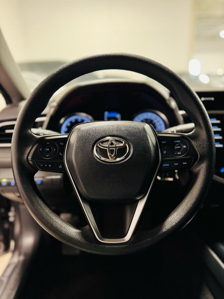 2018 Toyota Camry LE - Photo #9