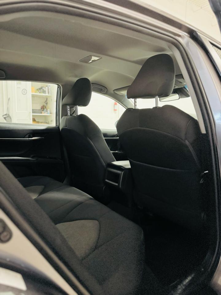 2018 Toyota Camry LE - Photo #18