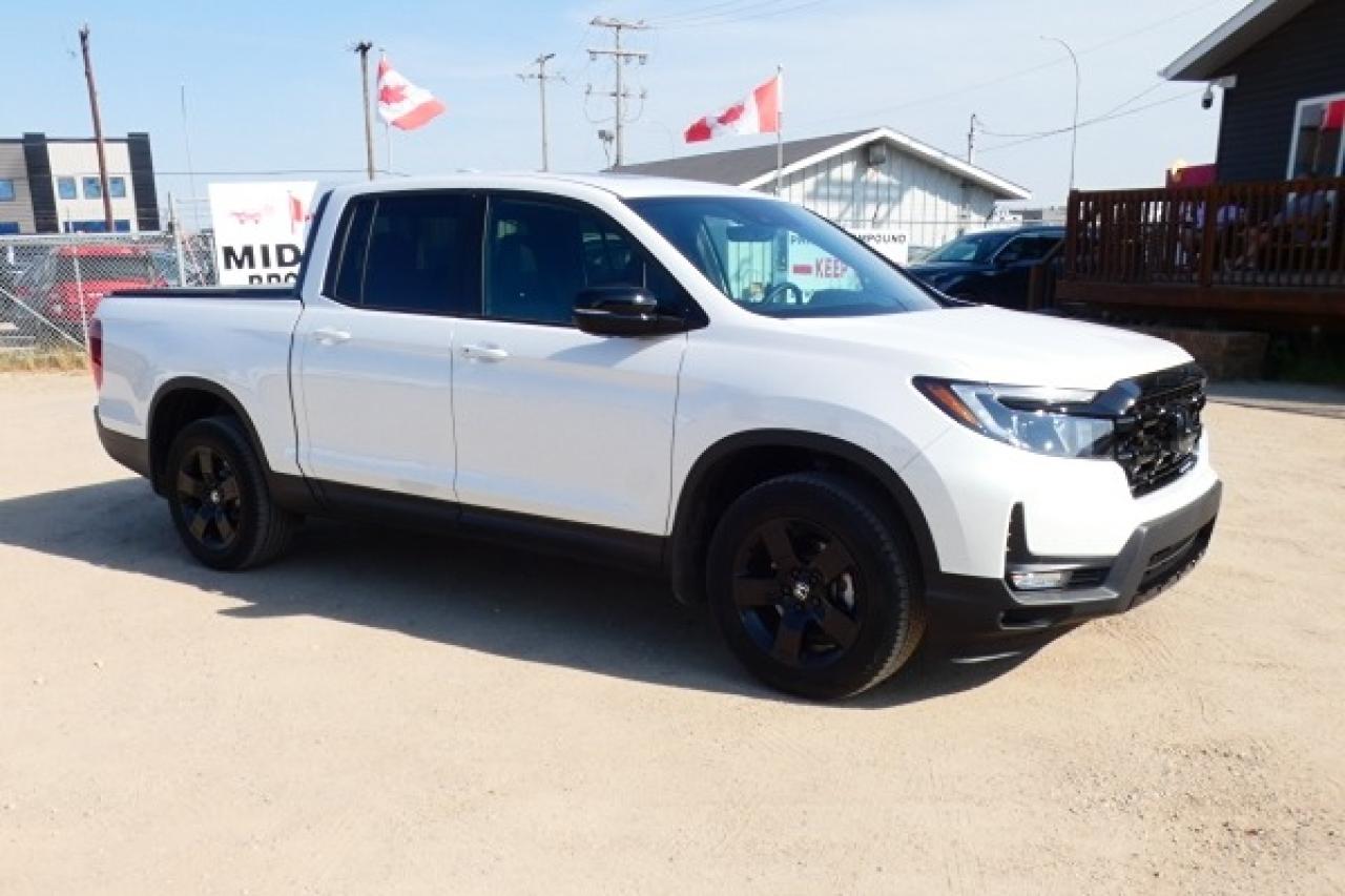 2024 Honda Ridgeline Black Edition AWD w/H&C L, S/R, NAV, BUC - Photo #4