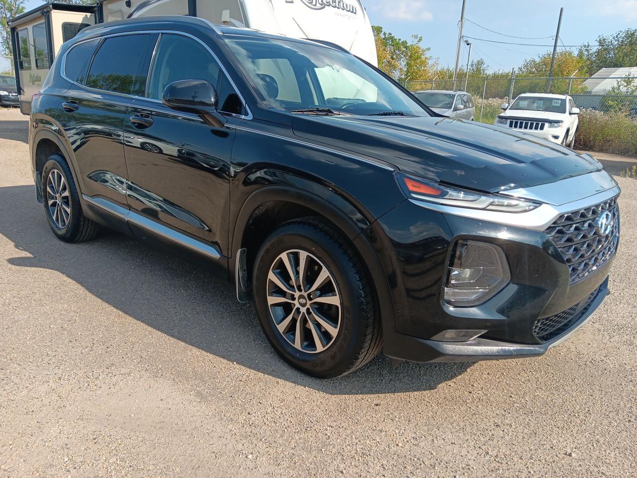 2020 Hyundai Santa Fe Essential safety pkg BU Cam Htd Steering & Seats A - Photo #3