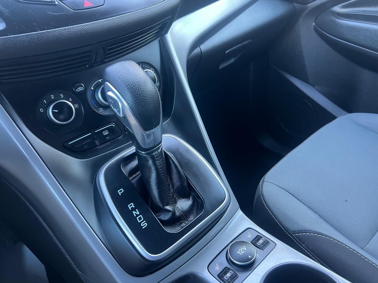 2013 Ford Escape SE-LOW KMS-HEATED SEATS-BLUTOOTH & MORE! - Photo #19