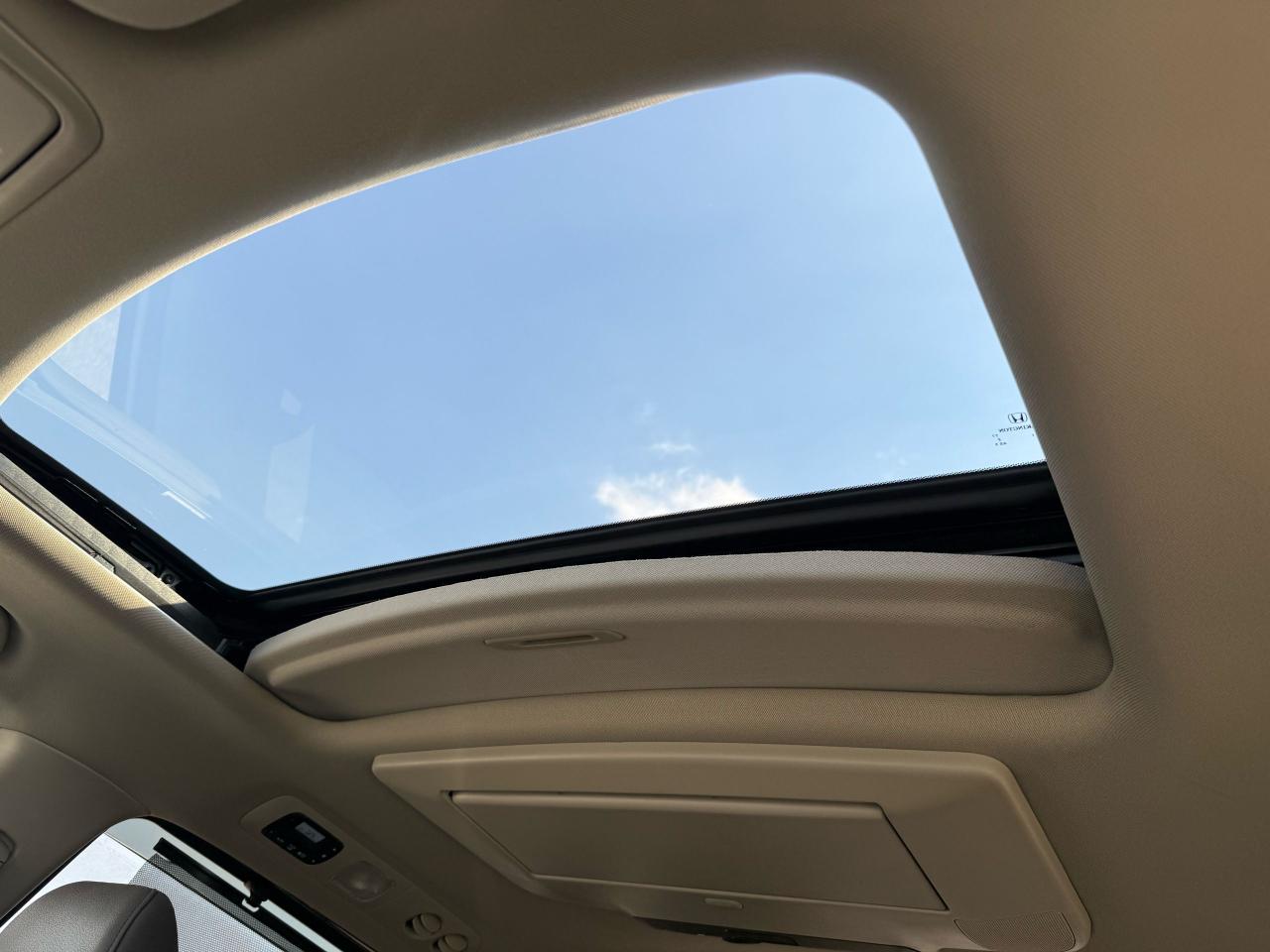2014 Honda Odyssey Touring | FULL LOAD!! | ALL CREDIT ACCEPTED!! - Photo #20