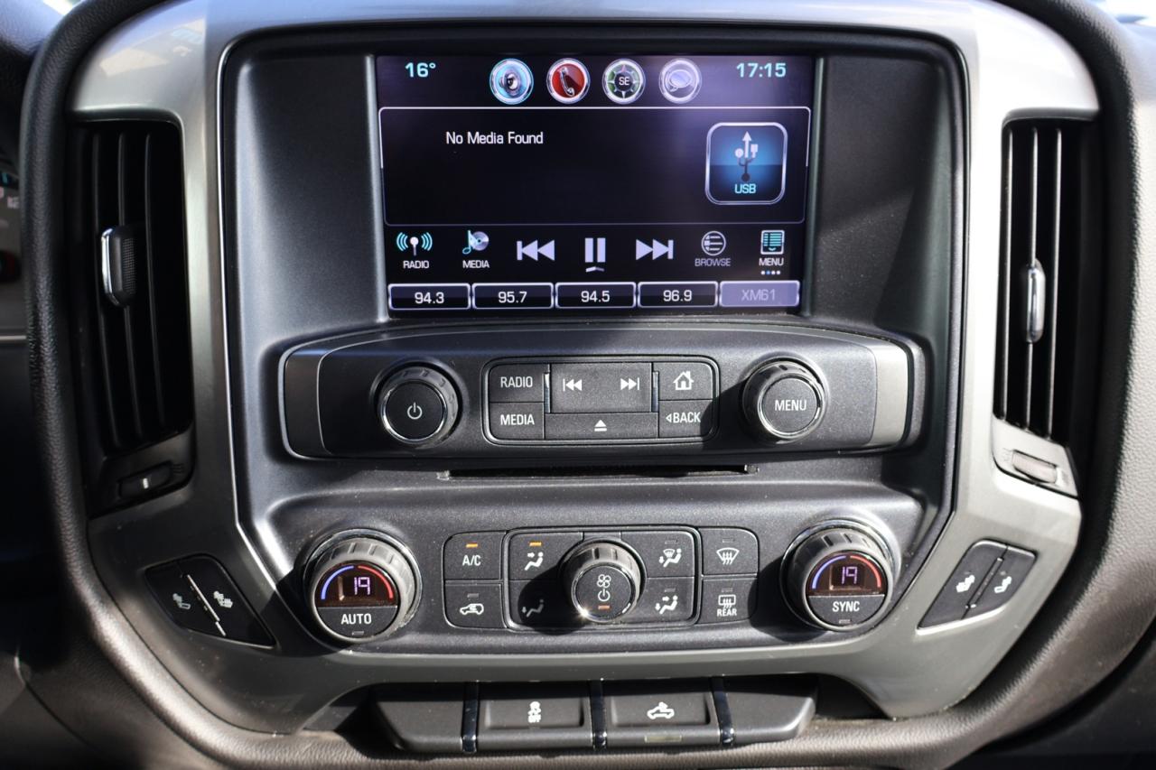 2017 Chevrolet Silverado 1500 V8 LT CREW 4WD CERTIFIED *SERVICE RECORDS* CAMERA BLUETOOTH LEATHER HEATED SEATS CRUISE ALLOYS - Photo #24