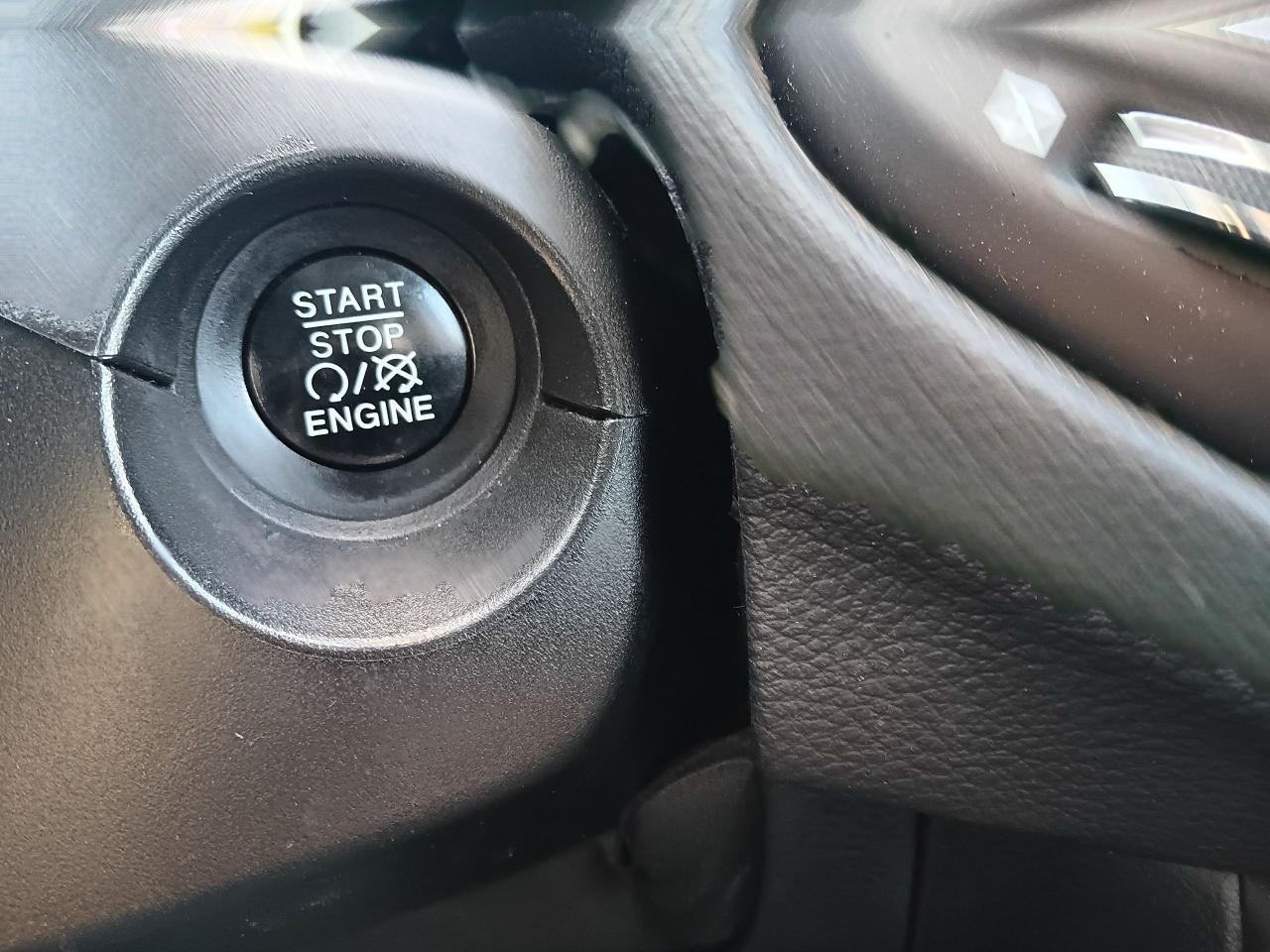 2018 Jeep Compass AWD, Remote, Htd Seats & Steering, BU Cam - Photo #24