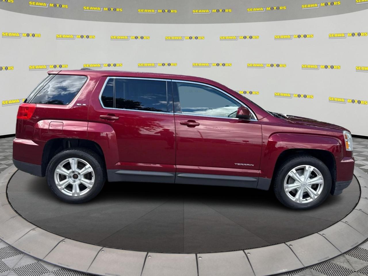 2017 GMC Terrain  - Photo #2