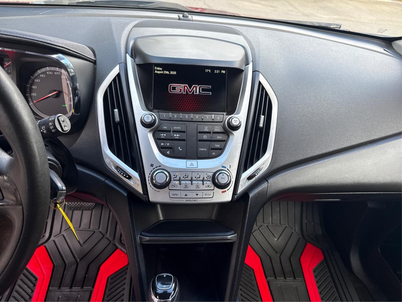 2017 GMC Terrain  - Photo #11