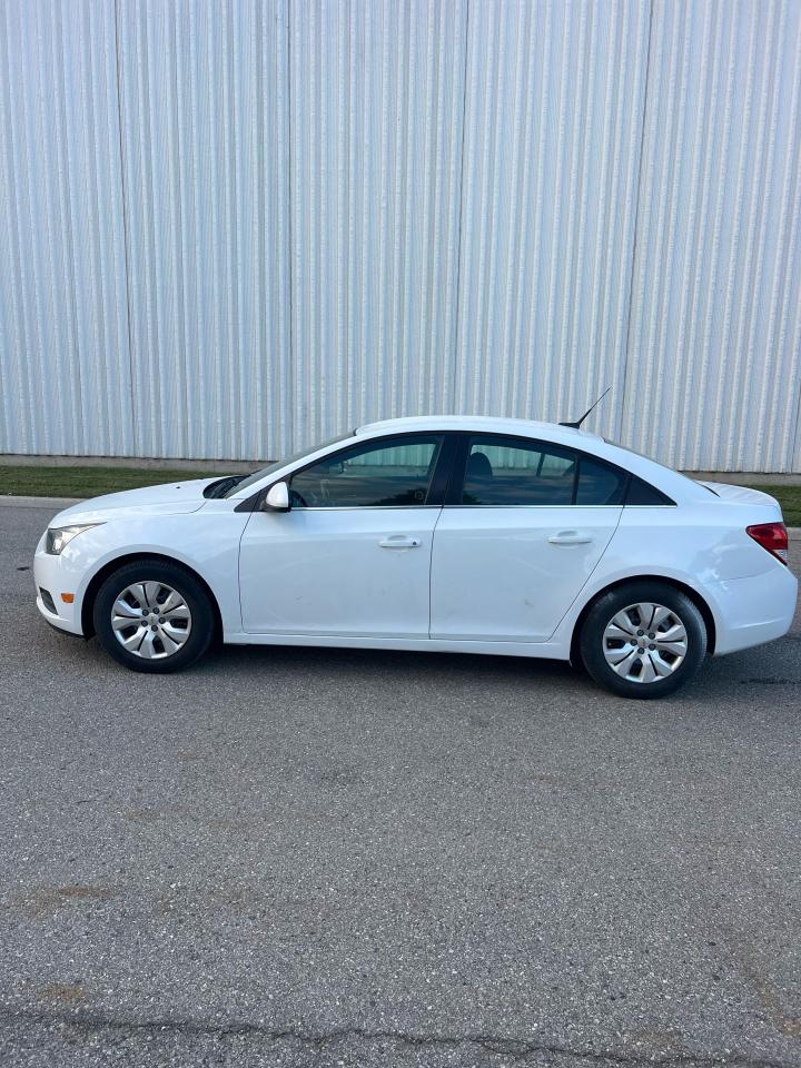 2014 Chevrolet Cruze 1LT - Photo #2